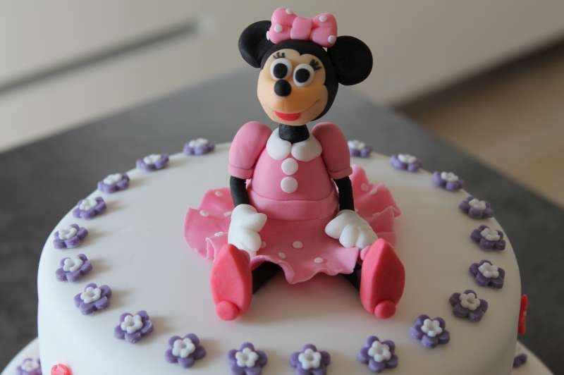 Minnie Mouse b